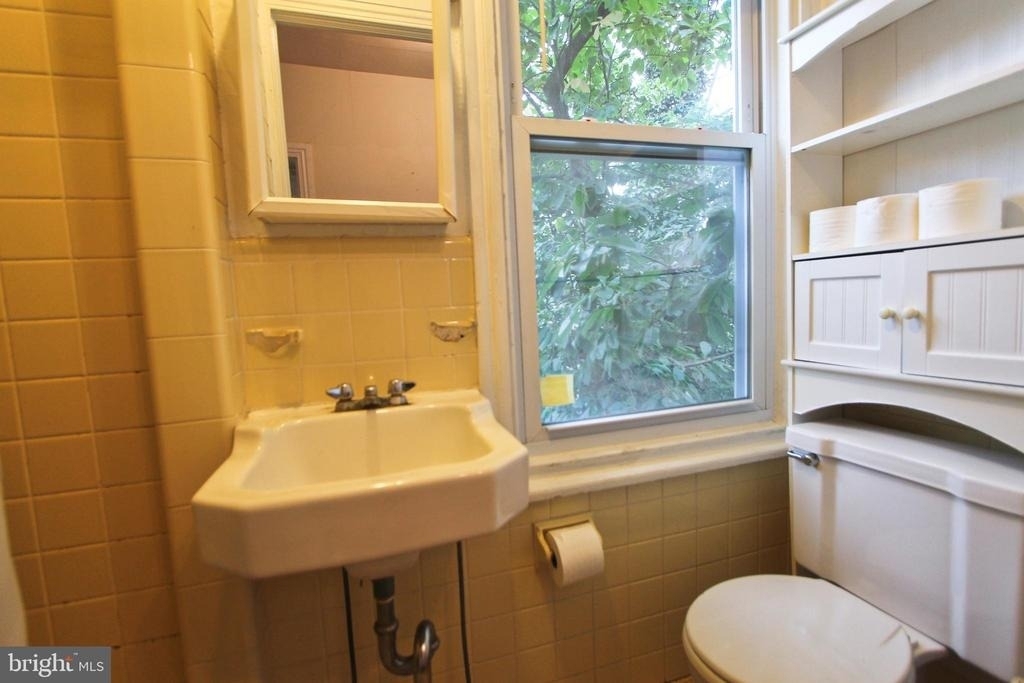 102 E Mount Airy Avenue - Photo 25