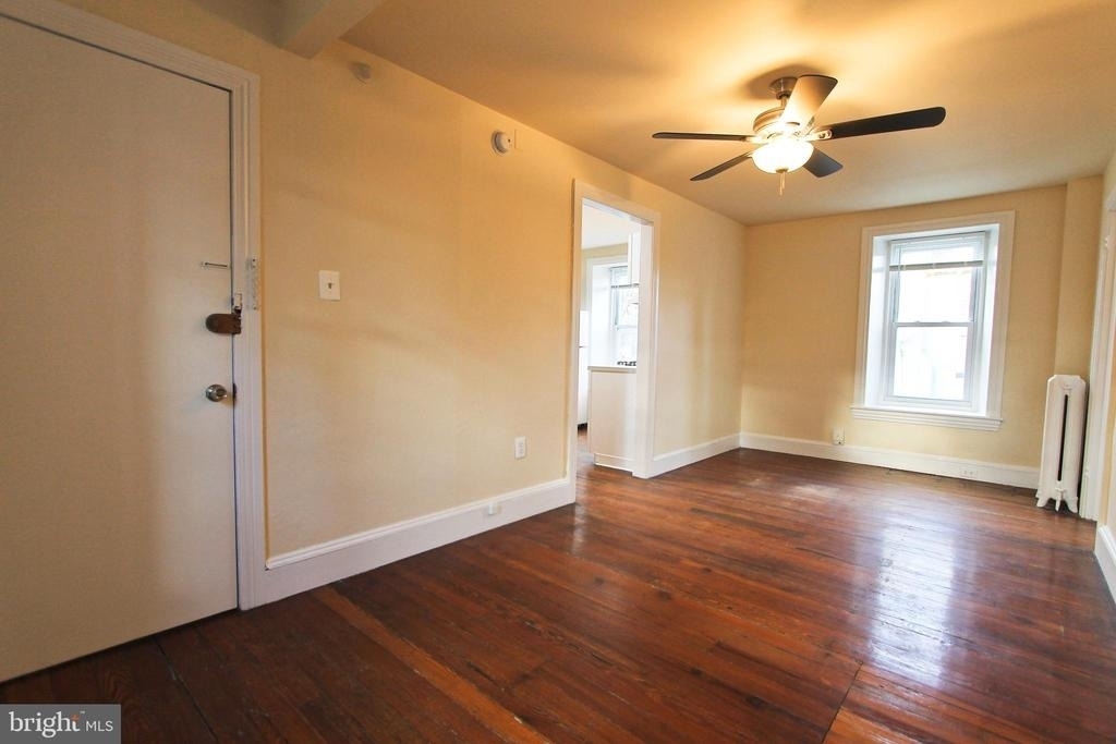 102 E Mount Airy Avenue - Photo 4