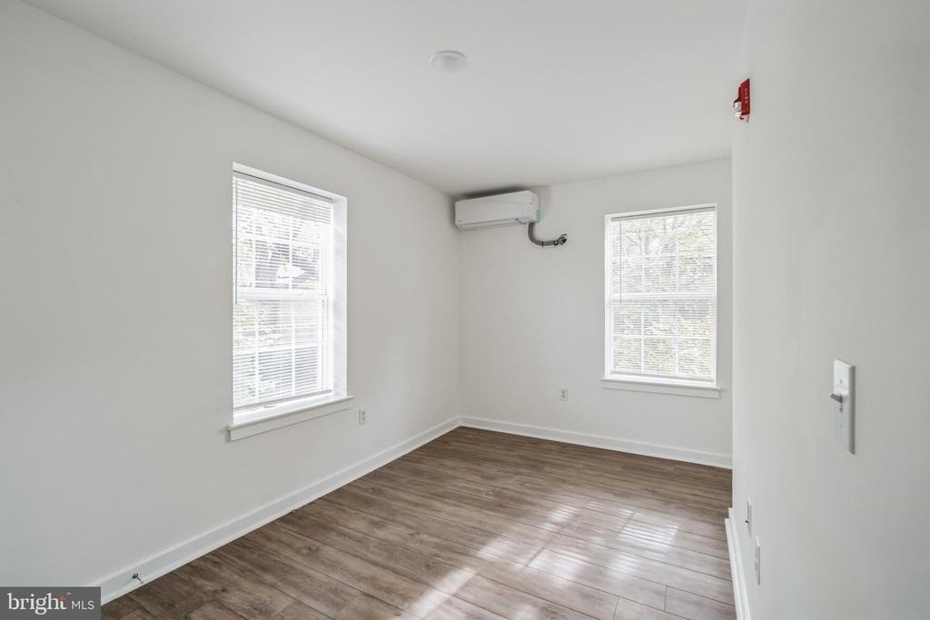 405 S 42nd Street - Photo 42