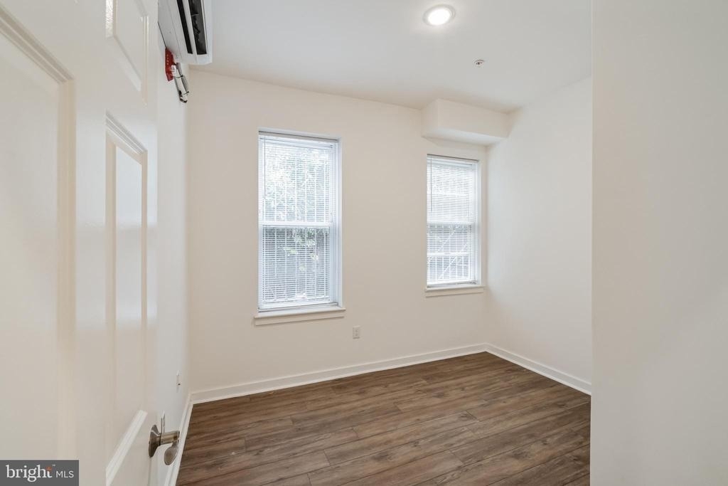 405 S 42nd Street - Photo 16