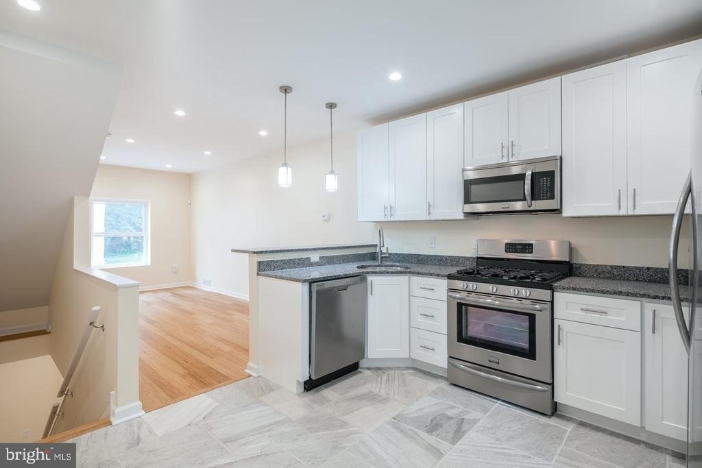 2612 Titan Street - Photo 3