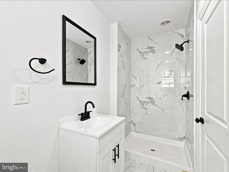 2428 E Huntingdon Street - Photo 8