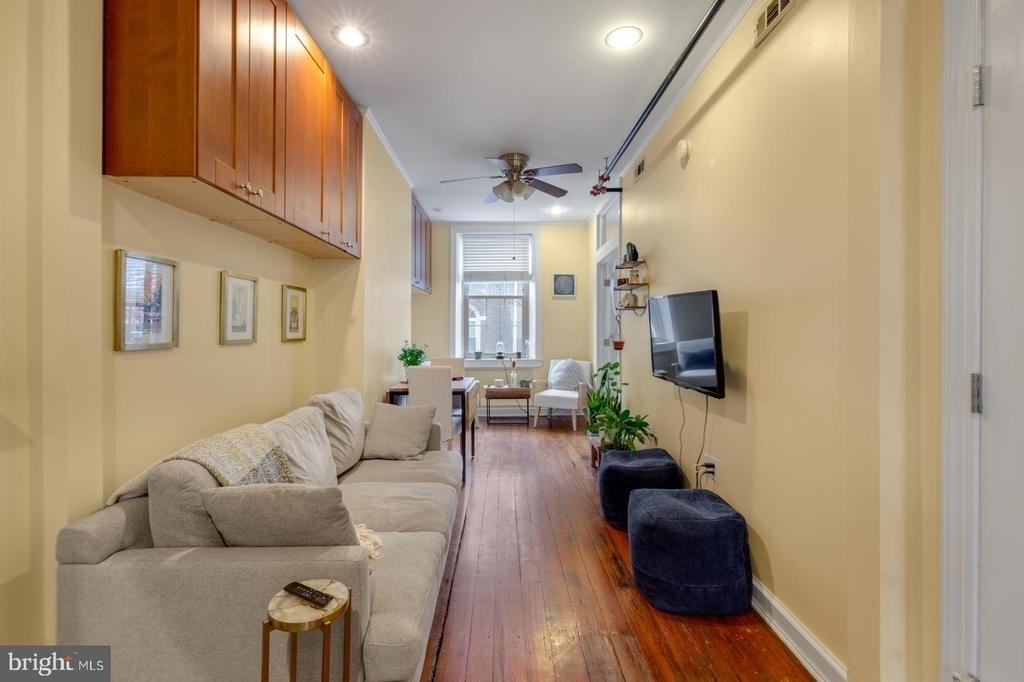 1341 Lombard Street - Photo 2