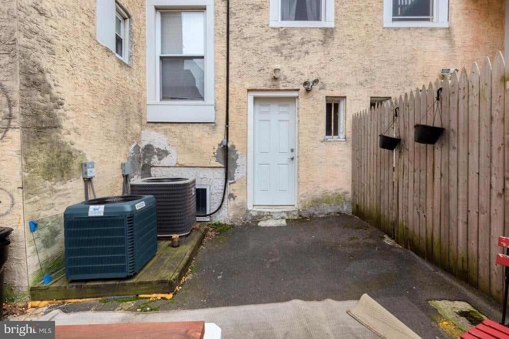 1341 Lombard Street - Photo 15
