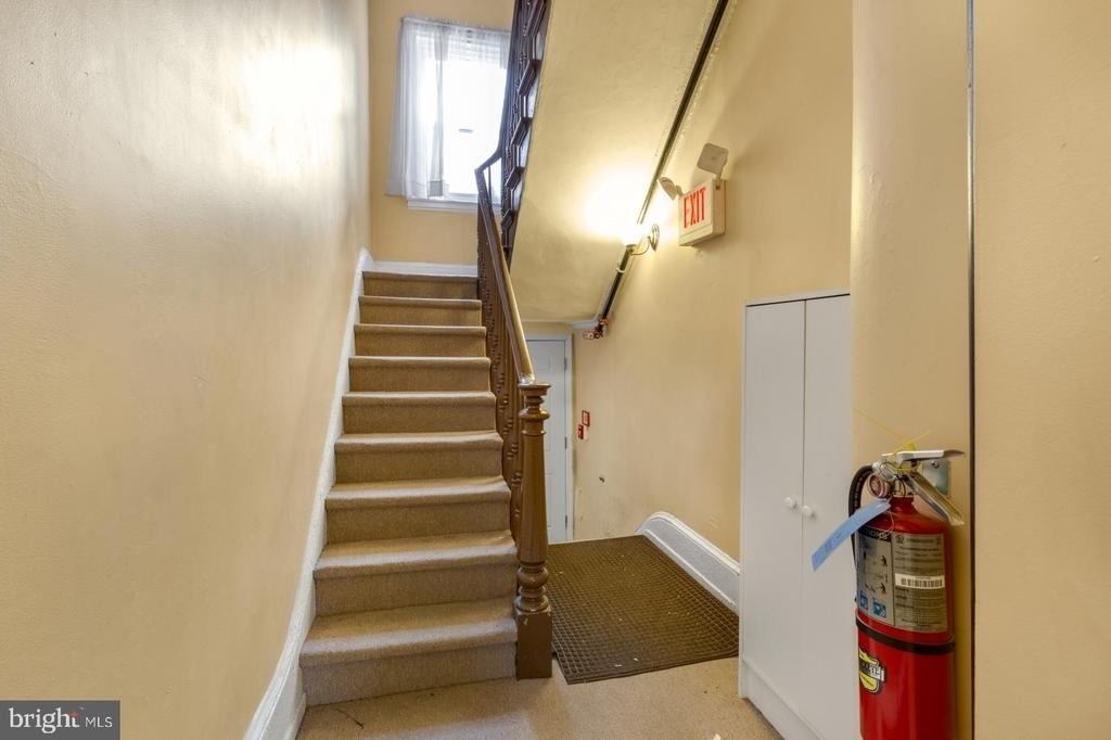 1341 Lombard Street - Photo 21