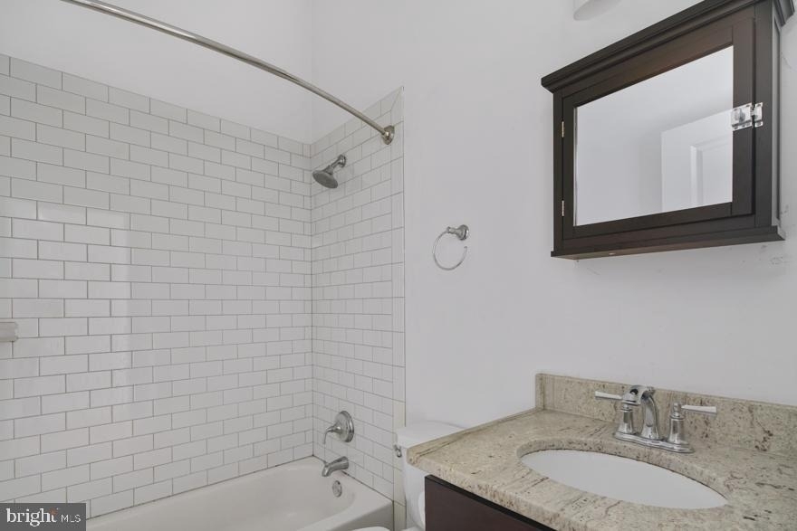 1311 Spruce Street - Photo 6