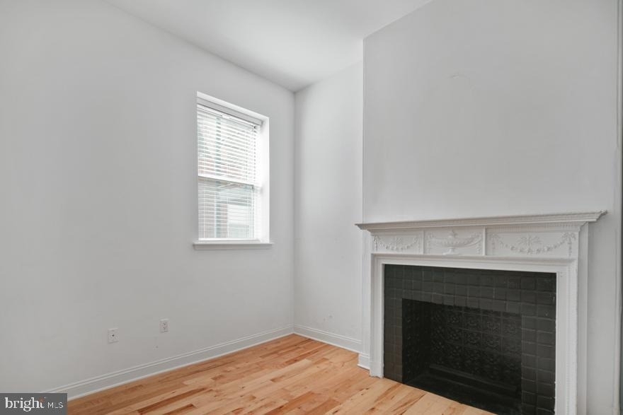 1311 Spruce Street - Photo 3