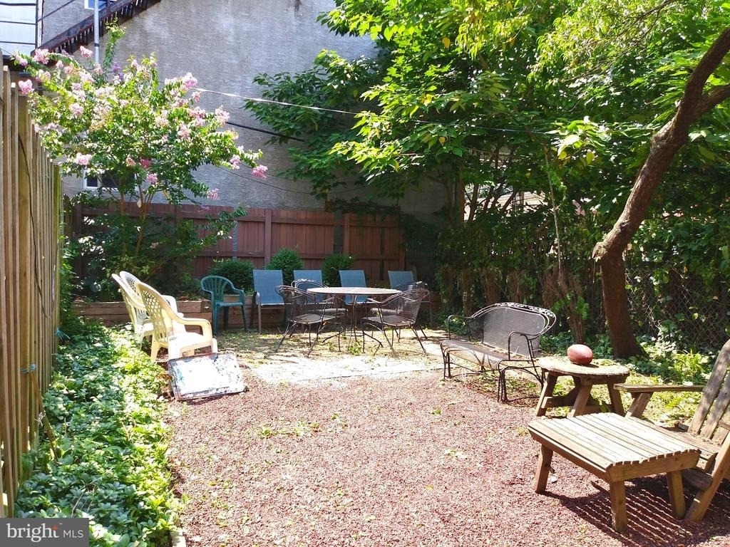 416 N 32nd Street - Photo 2