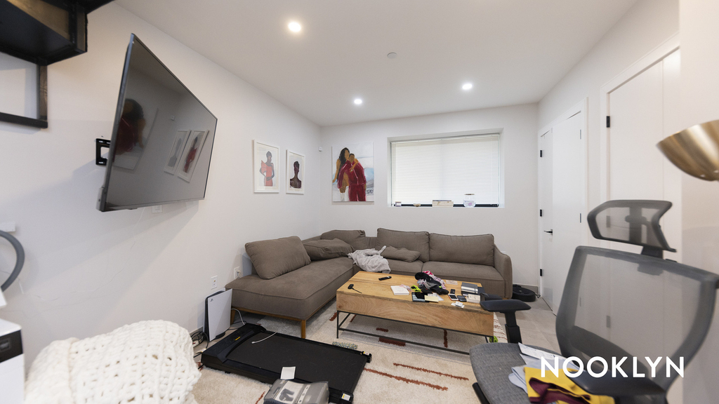 978 Kent Ave - Photo 6