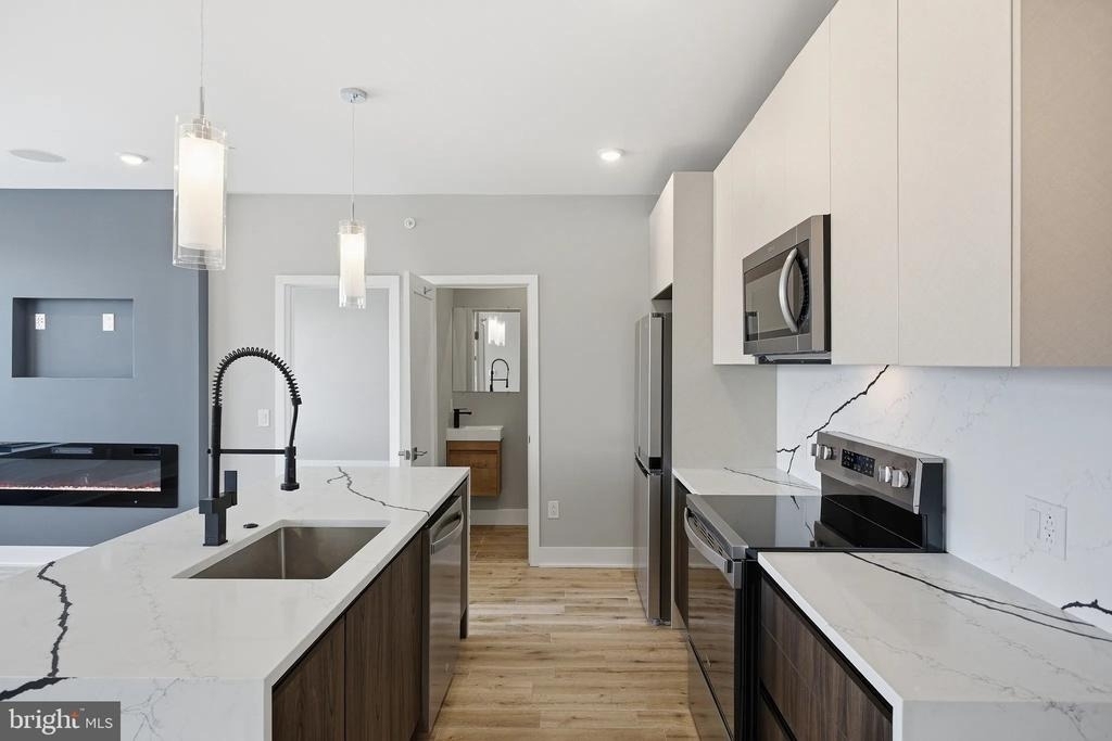 1000 W Girard Avenue - Photo 26