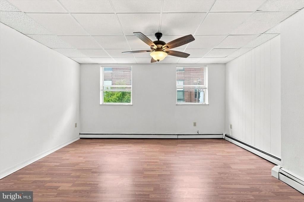 1139 Wharton Street - Photo 11