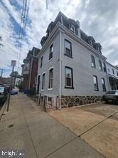 217 Green Lane - Photo 2