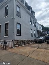 217 Green Lane - Photo 4