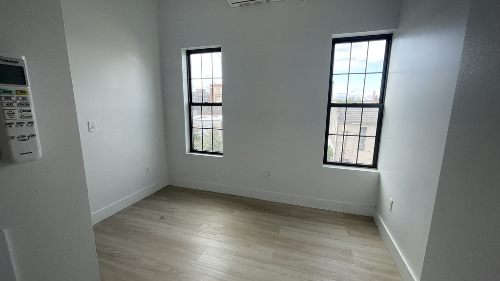 375 Bushwick Ave - Photo 4