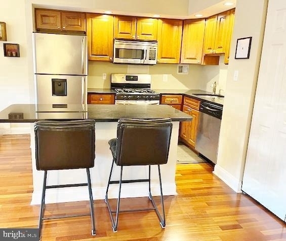 2101 Chestnut Street - Photo 3