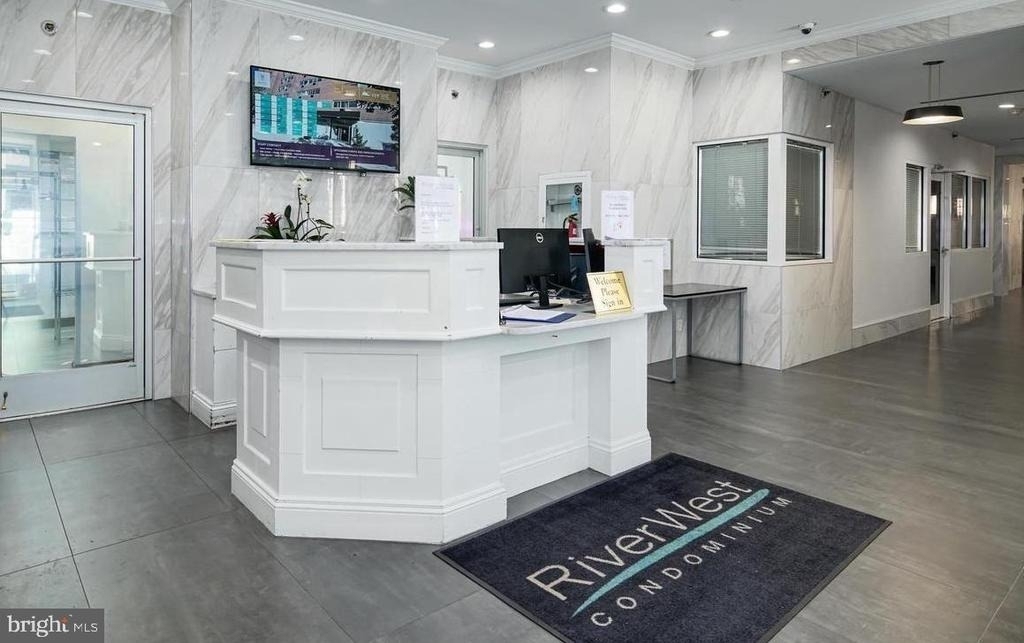 2101 Chestnut Street - Photo 1