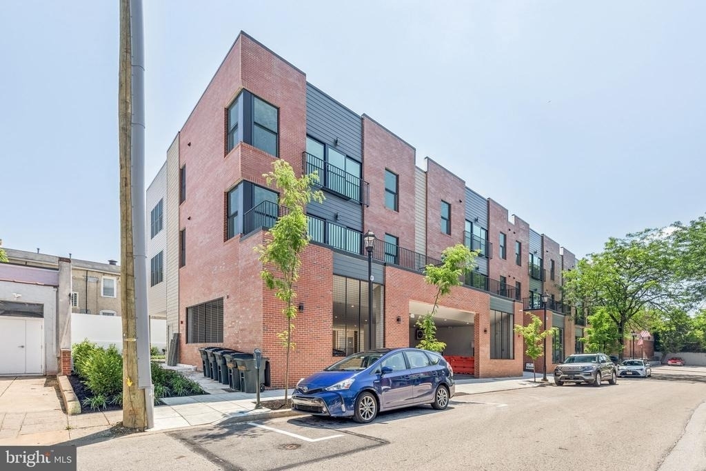 203 Haverford Avenue - Photo 32