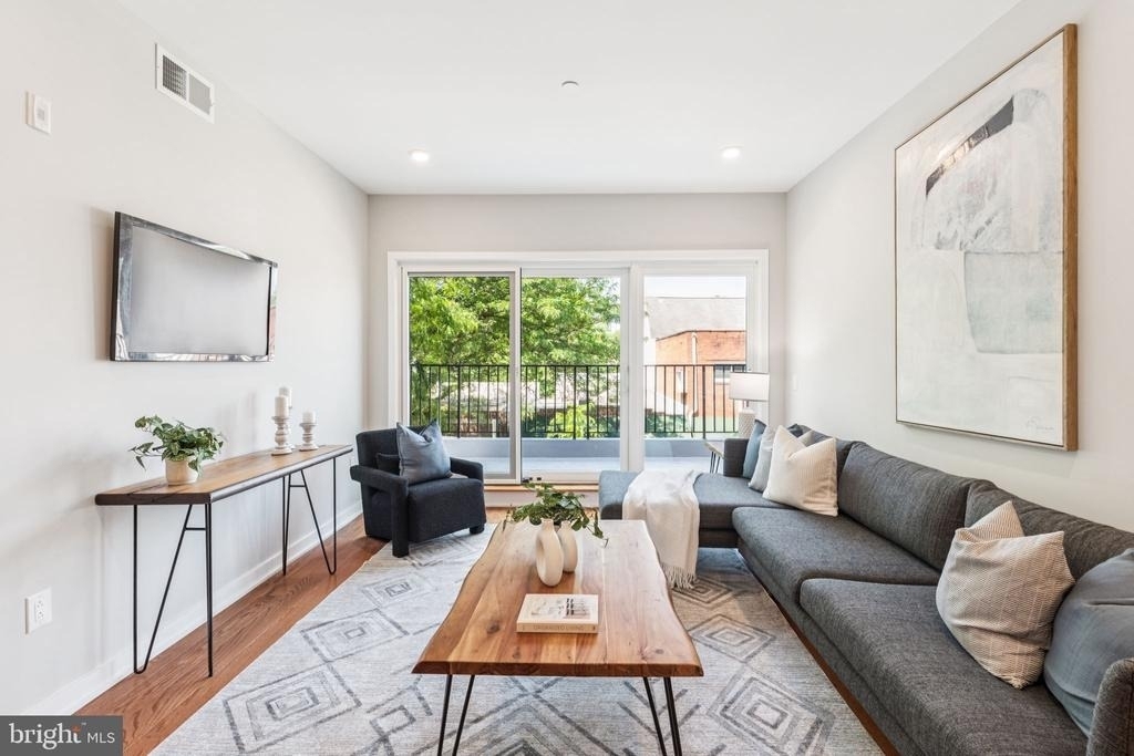 203 Haverford Avenue - Photo 11