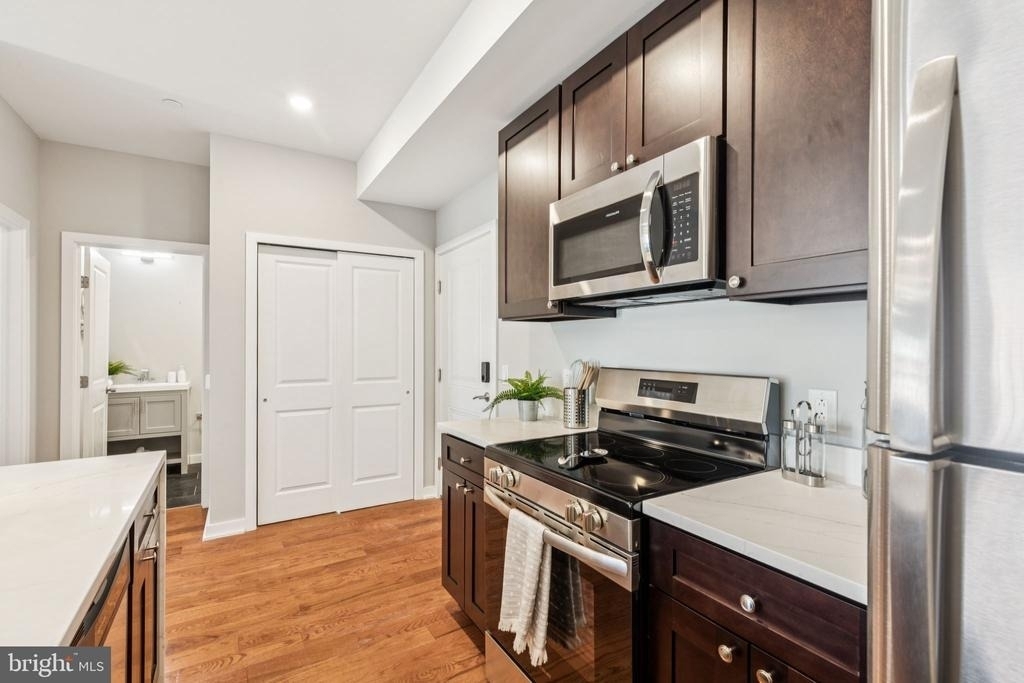 203 Haverford Avenue - Photo 7