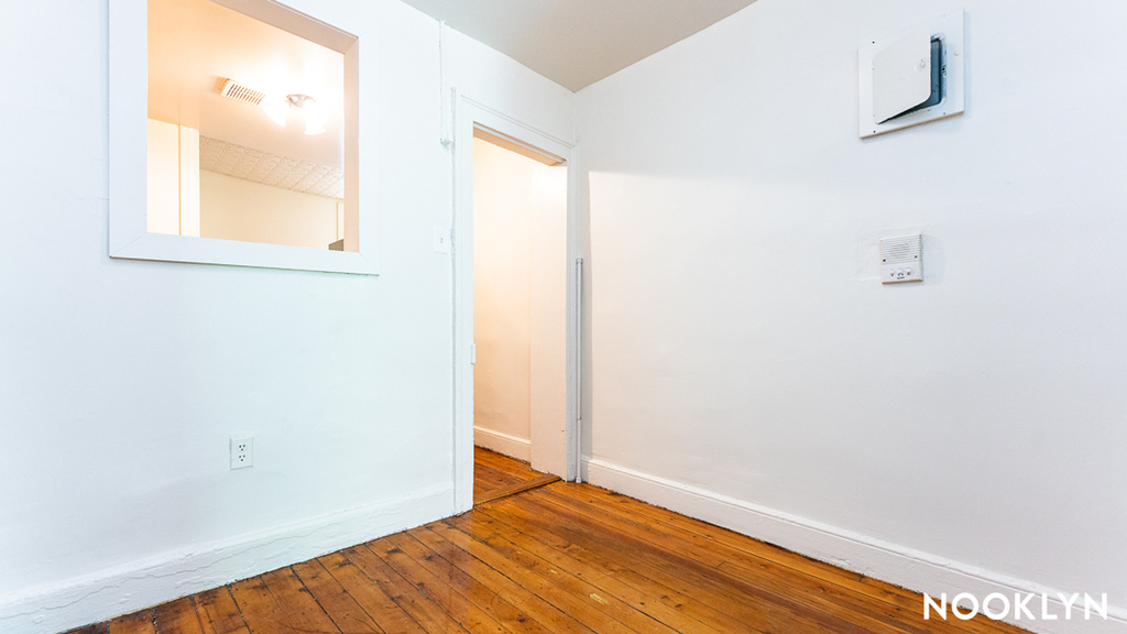 33 Montrose Ave - Photo 13