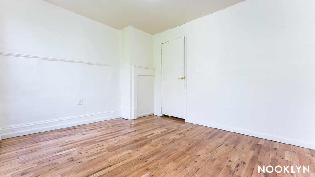 33 Montrose Ave - Photo 17