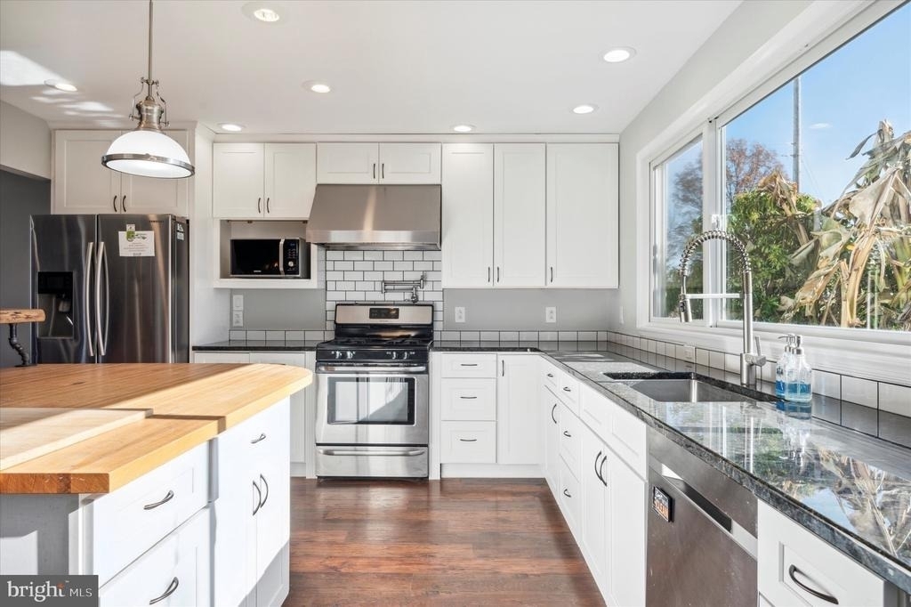 17 Spring Street - Photo 9