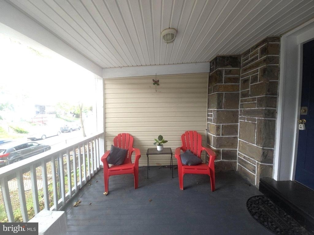 428 Croyden Road - Photo 2