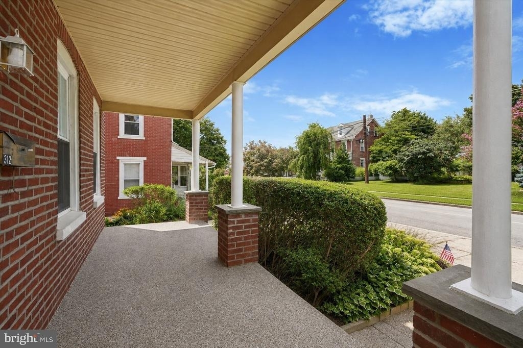 312 Washington Avenue - Photo 2