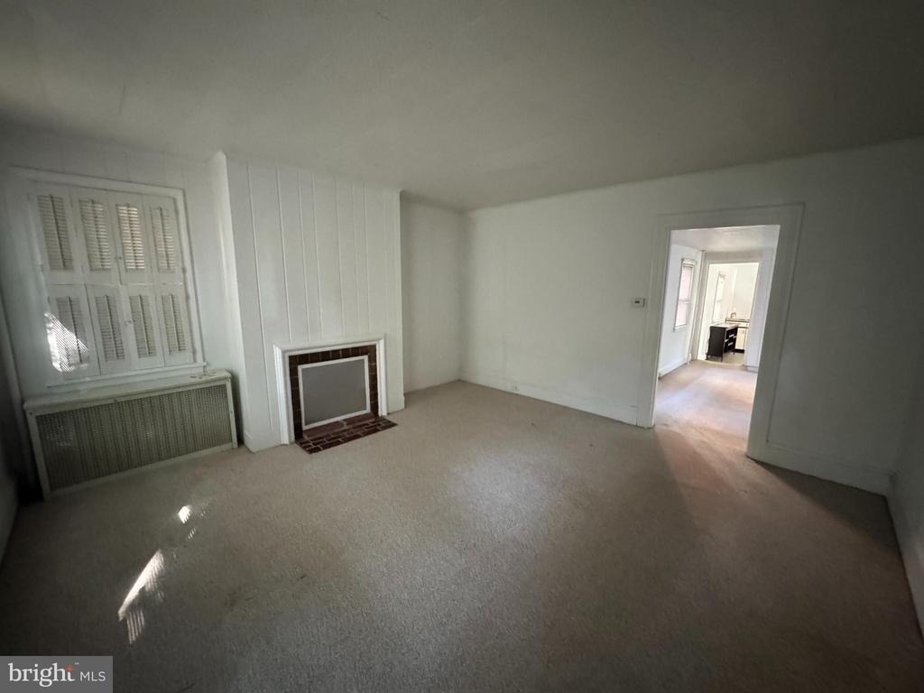 17 Green Street - Photo 3