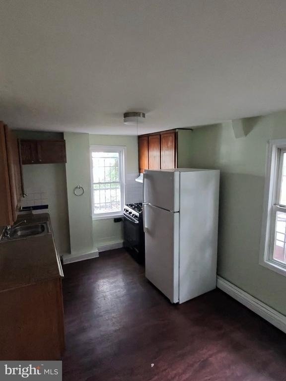 826 S Clinton Avenue - Photo 2