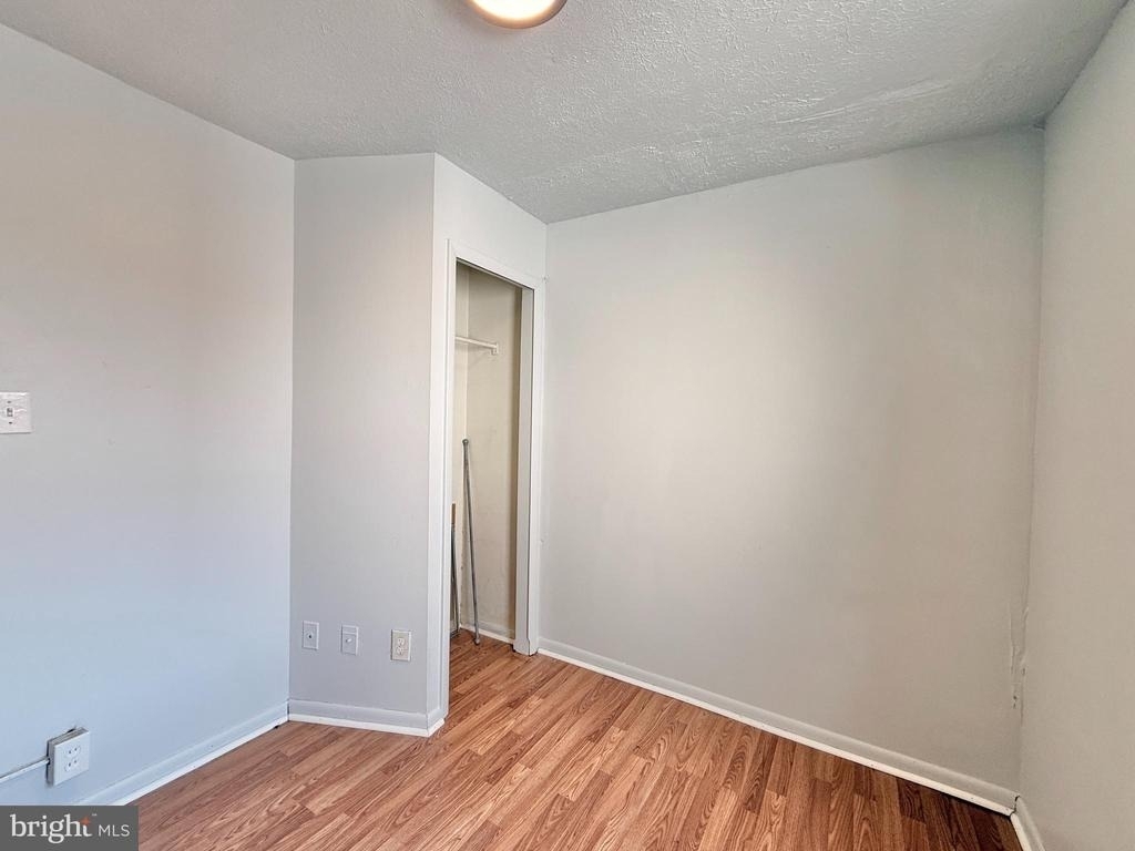 570 Line Street - Photo 16