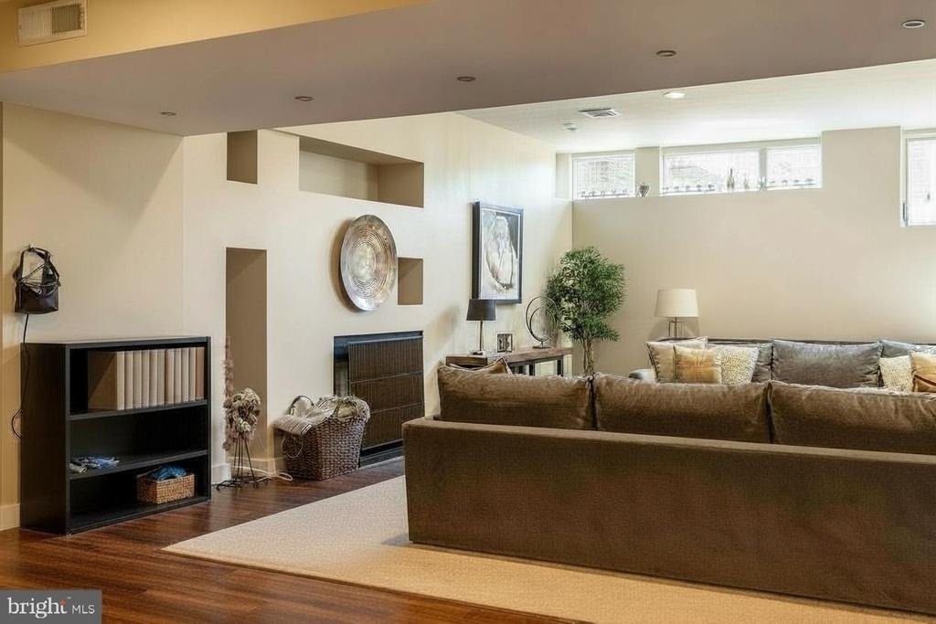 1127 Winding Drive - Photo 18