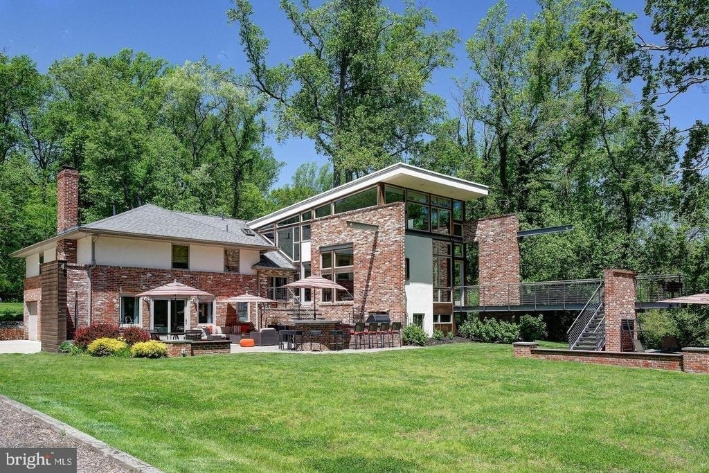 1127 Winding Drive - Photo 1
