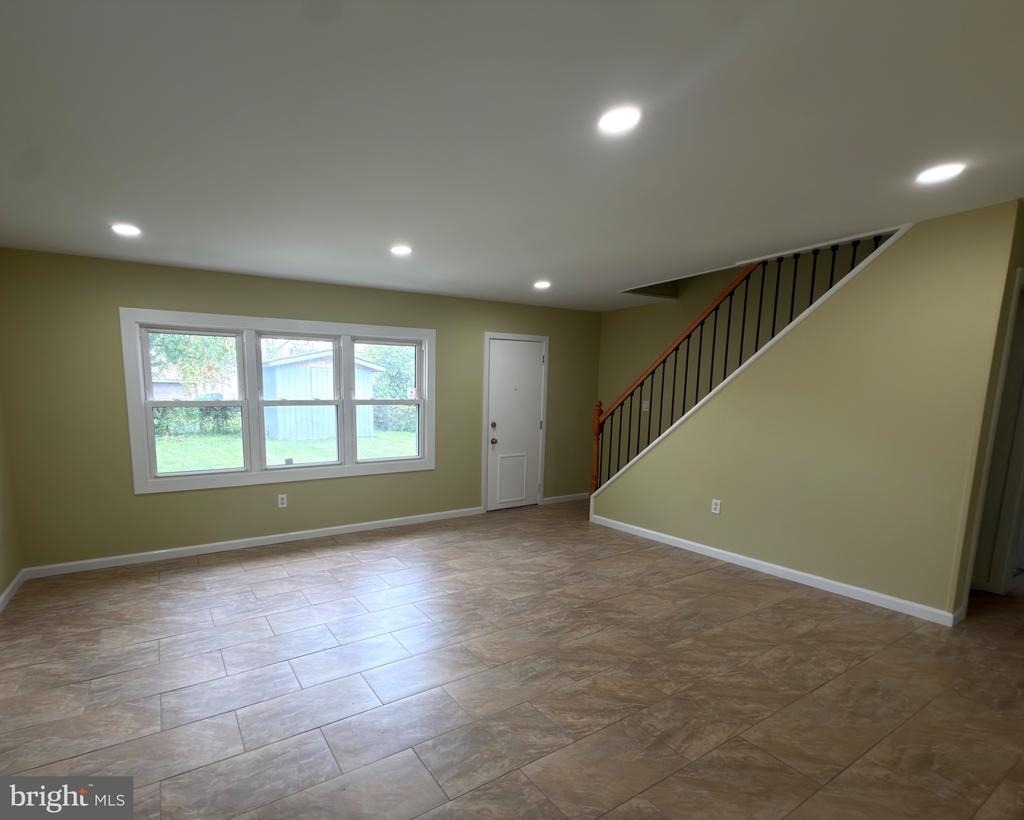 54 Plumtree Lane - Photo 1