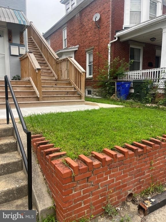 809 Mulberry Avenue - Photo 4