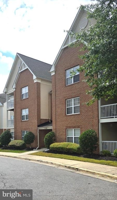 3708 Excalibur Court - Photo 0