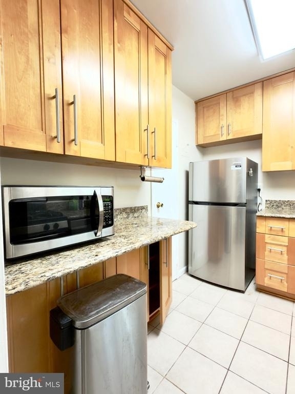 10311 Montrose Avenue - Photo 3