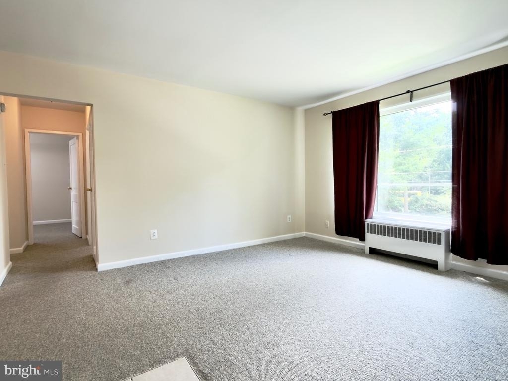 10311 Montrose Avenue - Photo 10