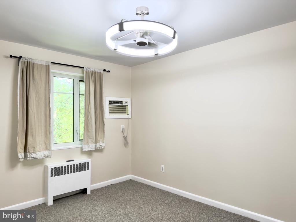 10311 Montrose Avenue - Photo 17