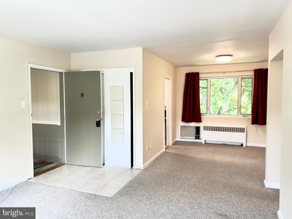 10311 Montrose Avenue - Photo 11