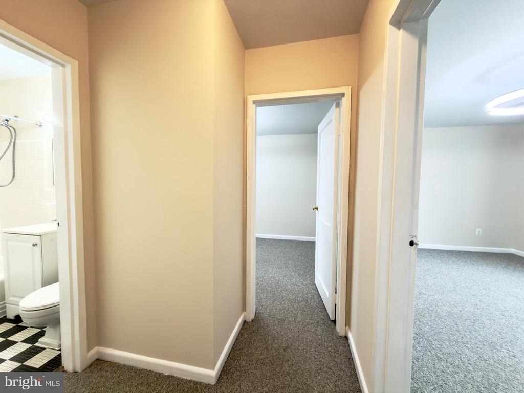 10311 Montrose Avenue - Photo 15