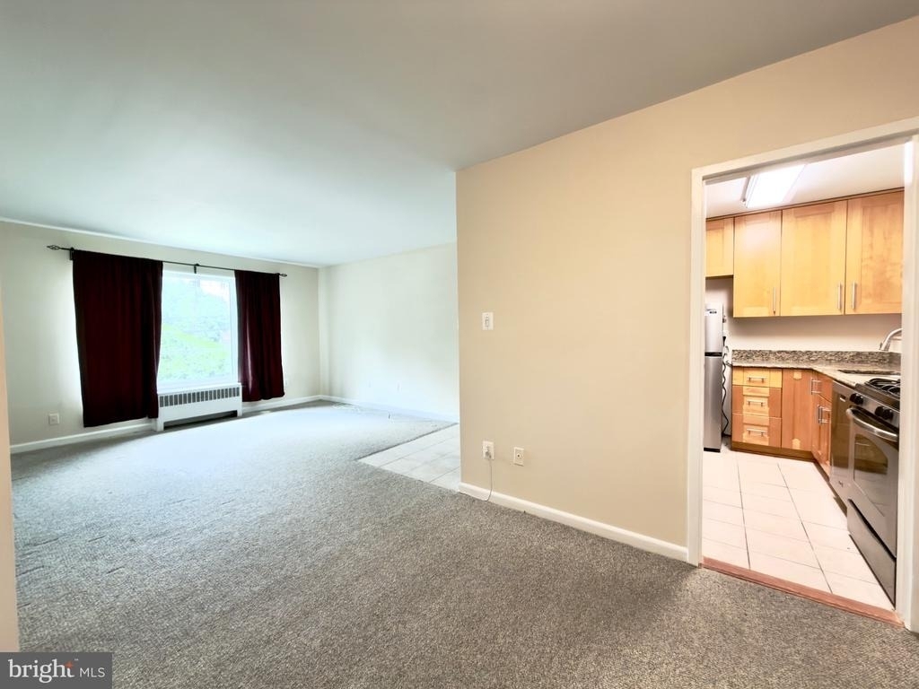 10311 Montrose Avenue - Photo 14