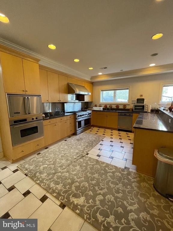9913 Chapel Road - Photo 12