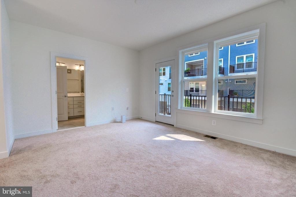 16108 Frederick Road - Photo 39