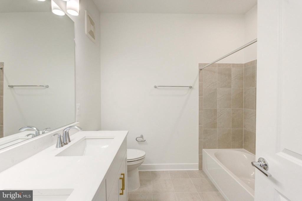 16108 Frederick Road - Photo 33