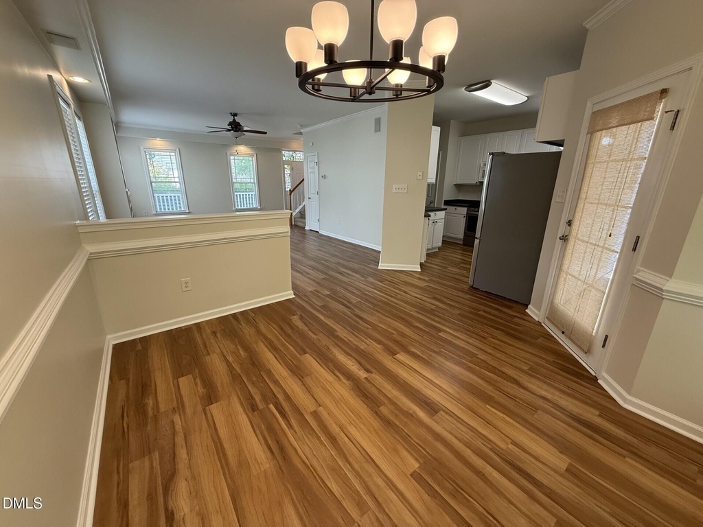 4046 Landover Lane - Photo 6