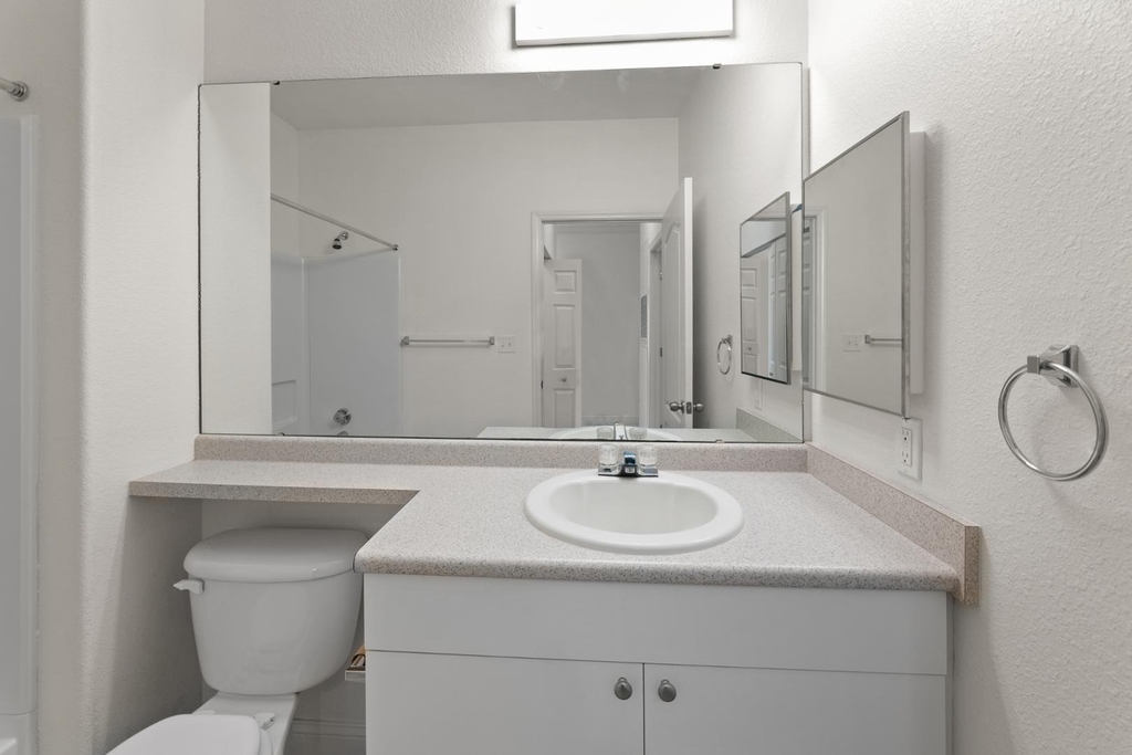 1922 Parkside Village Drive - Photo 24