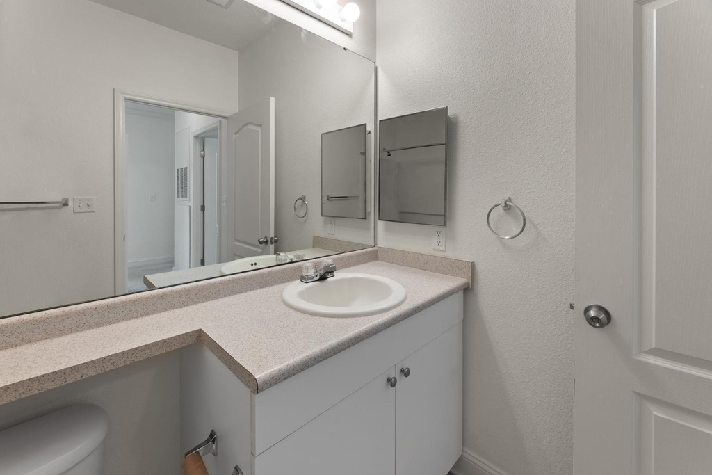 1922 Parkside Village Drive - Photo 25