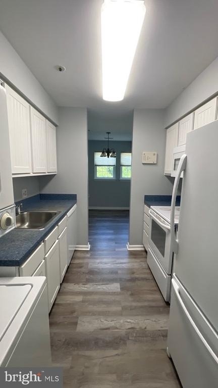 8507 Falls Run Road - Photo 6