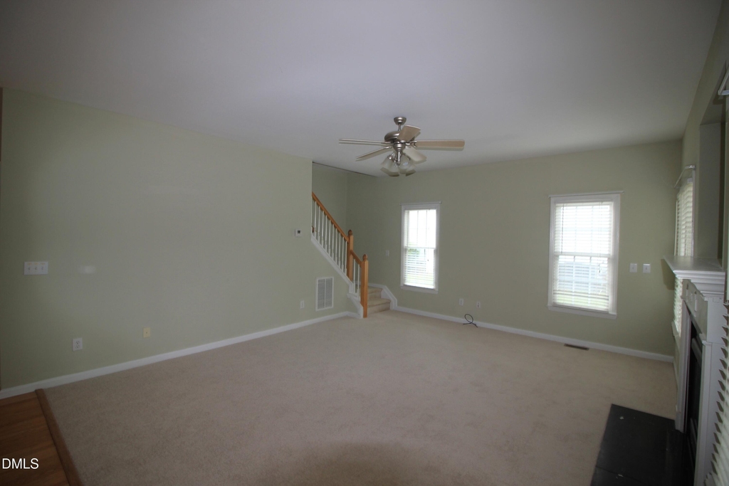 304 Peachtree Point Court - Photo 9